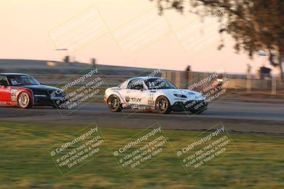 media/Jan-13-2024-CalClub SCCA (Sat) [[179f4822a7]]/Group 7/Sunset (Race)/